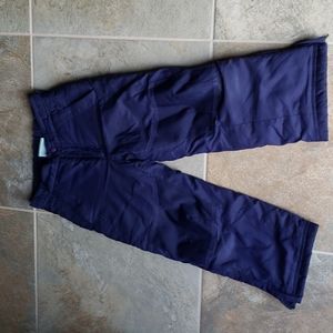 L.L. Bean Kids Navy blue insulated ski/snowboard pants.  Size 5-6.